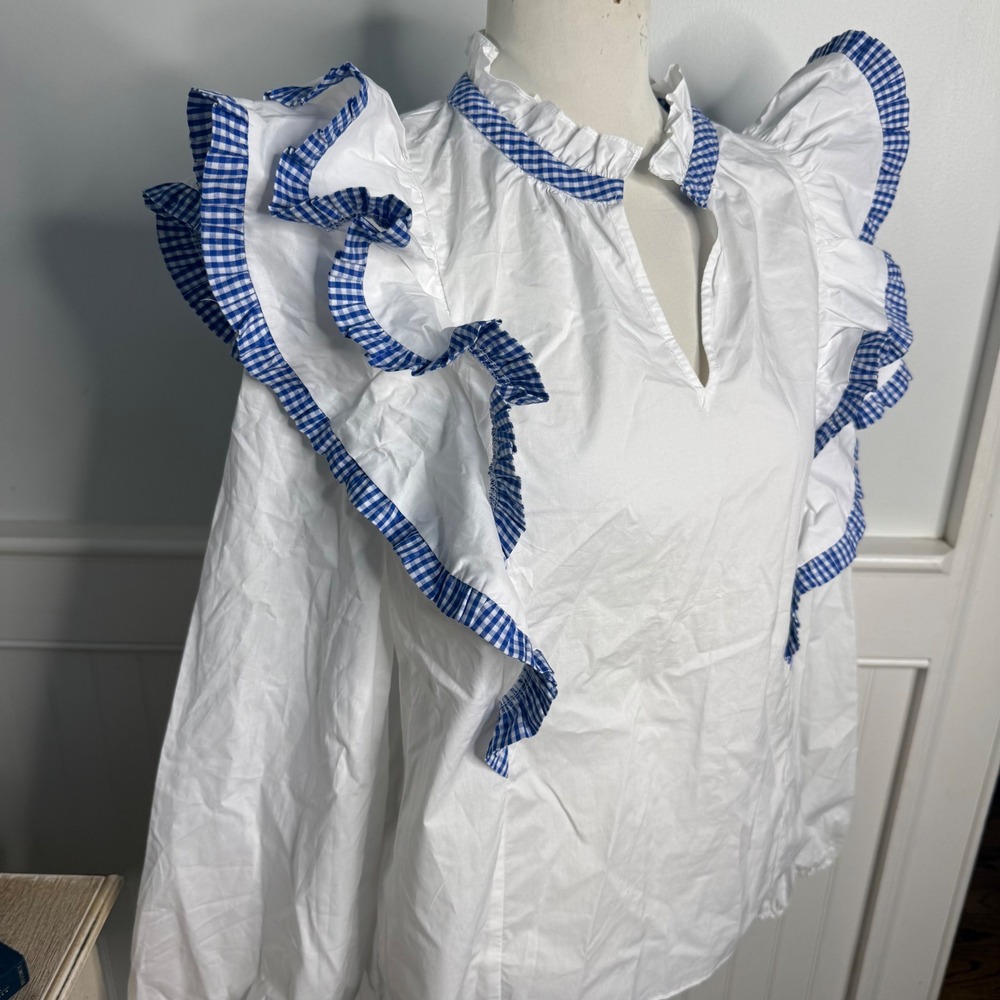 Hyacinth House Tuckernuck White Gingham Ruffle Poplin Blouse Blue Trim Large NEW - Picture 2 of 8